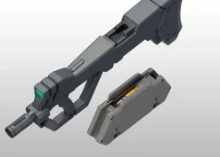 Plastic Models><noscript><img width=
