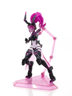 Plastic Models><noscript><img width=