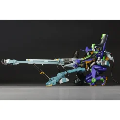 Plastic Models><noscript><img width=