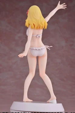 Plastic Models><noscript><img width=