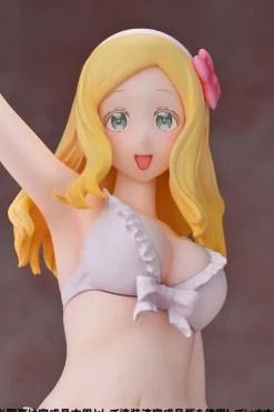 Plastic Models><noscript><img width=
