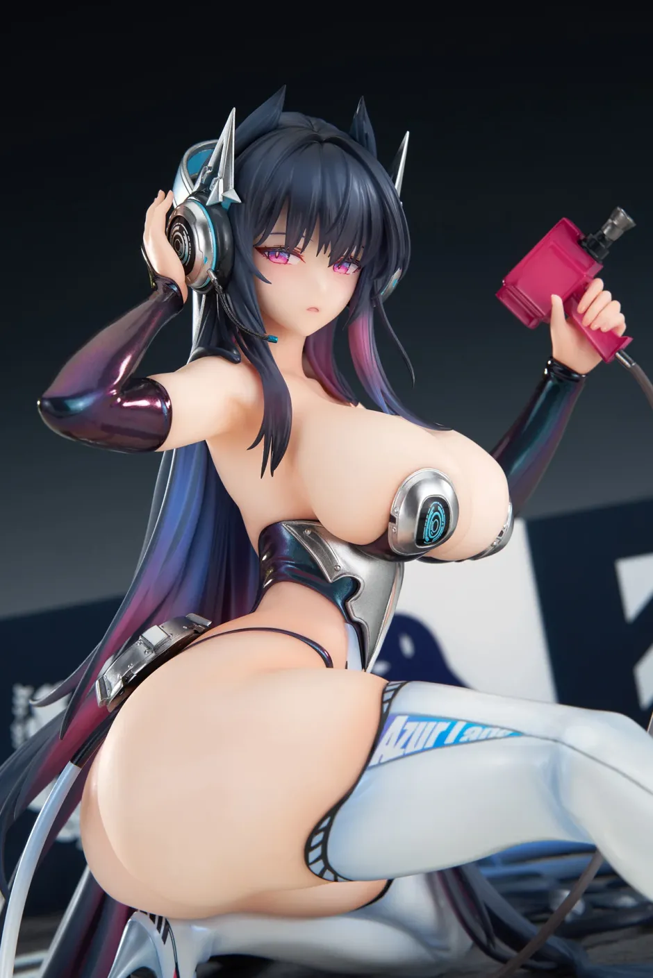 Bishoujo Figures|Scale Figures>Azur Lane Strasbourg: Faerie of the Race Circuit Ver. 1/7 Scale Figure