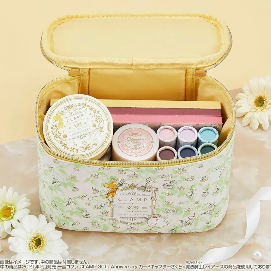 CLAMP 30th Anniversary Vanity Pouch & Illustration Card Set Online