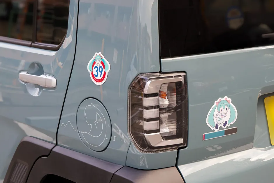 Stickers>DBC x Hatsune Miku Speed LiMIKU 39 Ver. Magnet Sticker