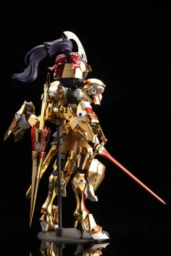 Plastic Models><noscript><img width=