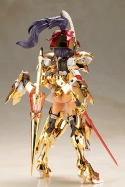 Plastic Models><noscript><img width=