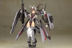 Plastic Models><noscript><img width=