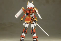 Plastic Models><noscript><img width=