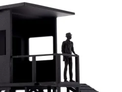 Plastic Models><noscript><img width=