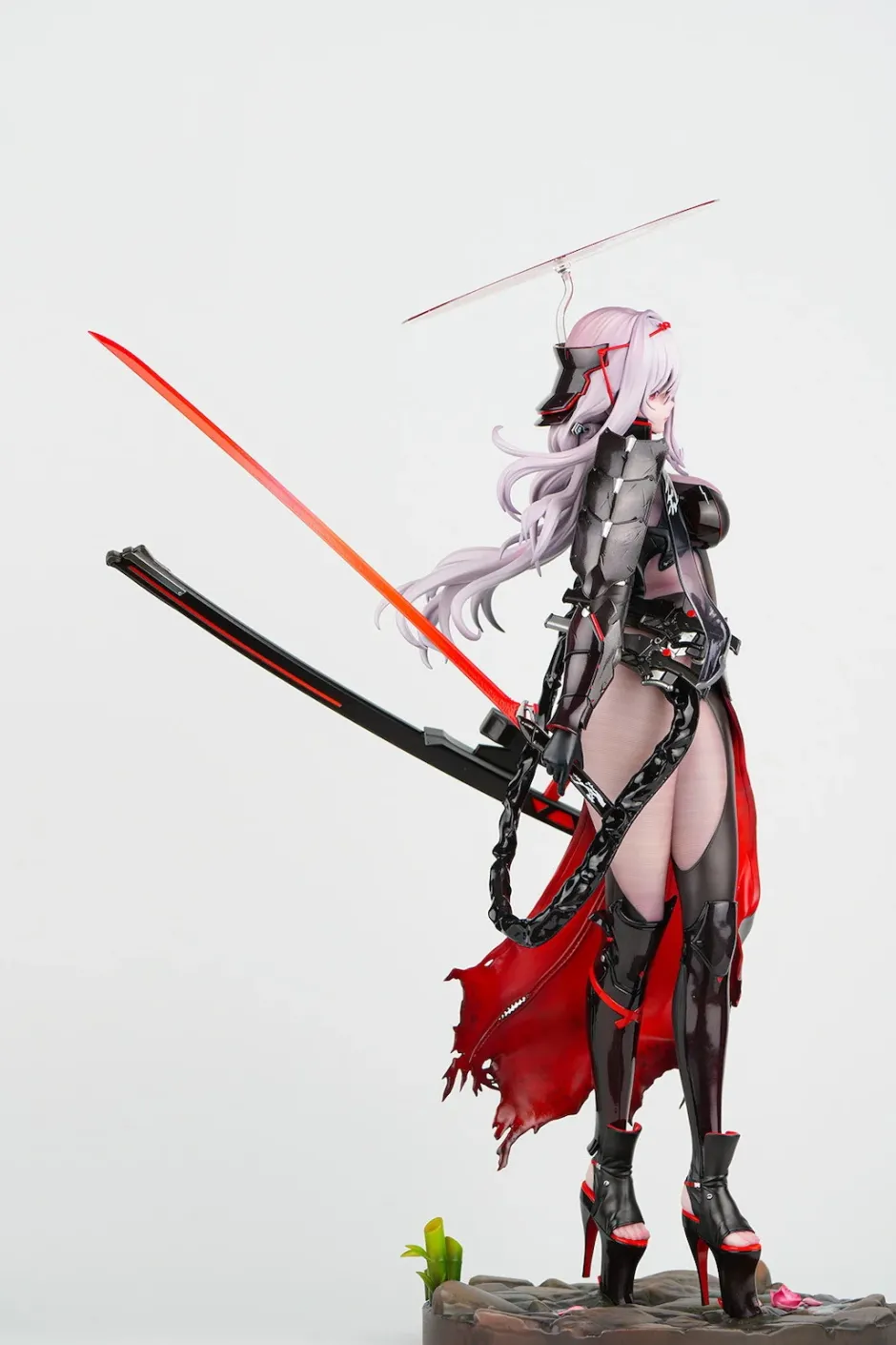 Goddess of Victory: Nikke Scarlet: Black Shadow 1/4 Scale Figure Discount
