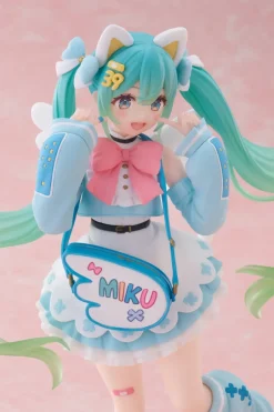 Bishoujo Figures><noscript><img width=