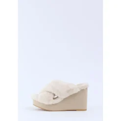 Footwear><noscript><img width=