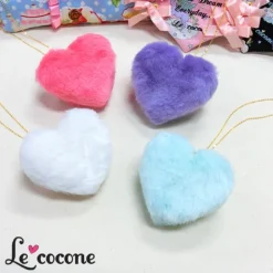Le cocone Big Heart Fake Fur Necklace New