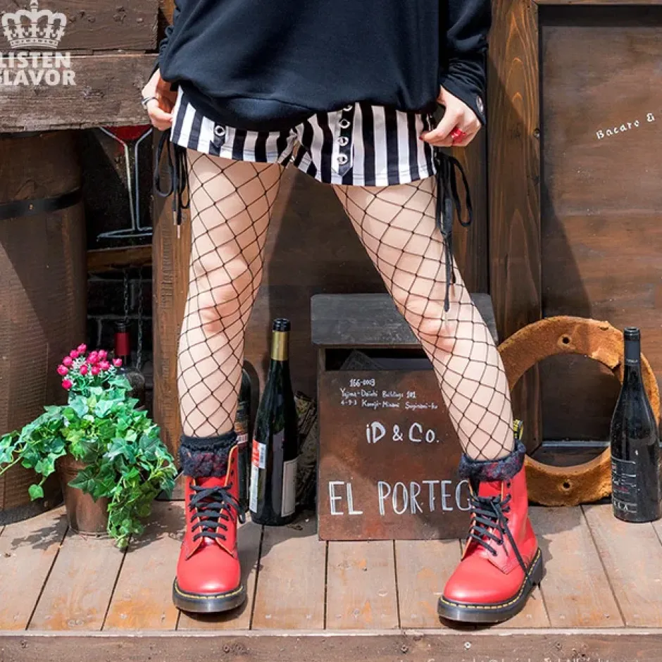 LISTEN FLAVOR Lace-Up Harness Belt Shorts Outlet