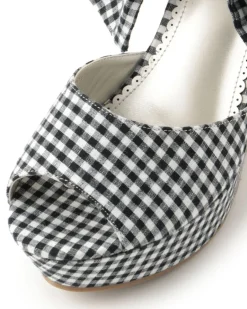Footwear><noscript><img width=