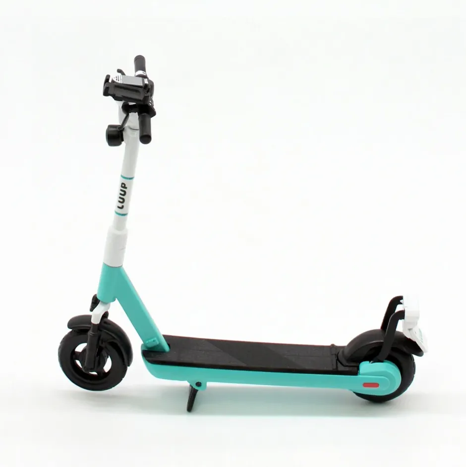 Plastic Models>Luup Electric Scooter 1/12 Scale Plastic Model