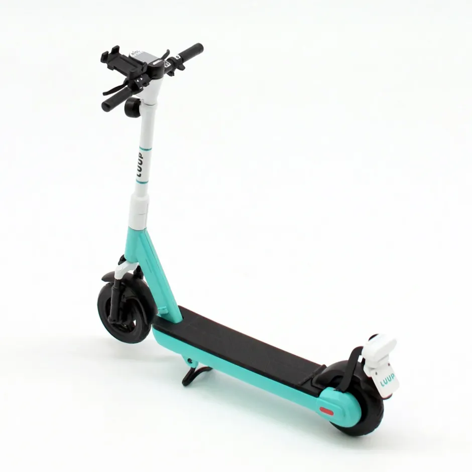 Plastic Models>Luup Electric Scooter 1/12 Scale Plastic Model