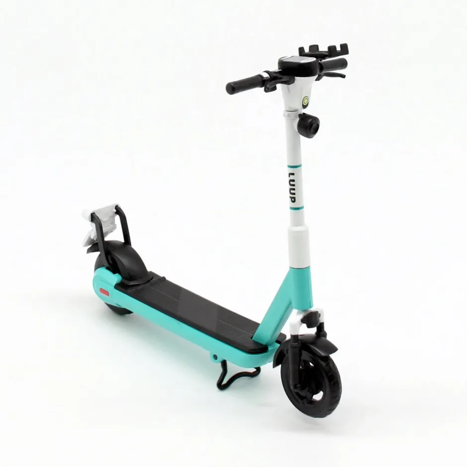 Plastic Models>Luup Electric Scooter 1/12 Scale Plastic Model