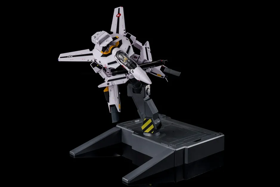 Action Figures>Macross: Do You Remember Love? Macross Variable Stand (Re-run)