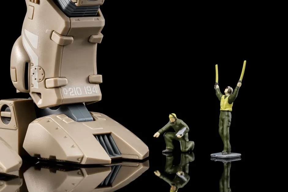Macross MBR-04-Mk.VI Destroid Tomahawk 1/60 Scale Action Figure (Re-run) Hot