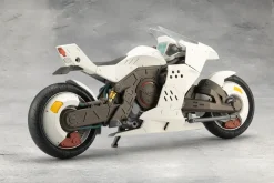 Plastic Models><noscript><img width=