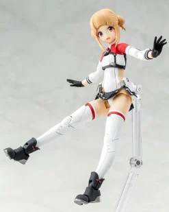 Plastic Models><noscript><img width=