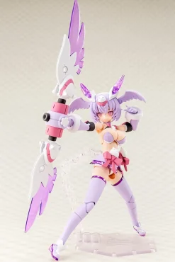 Plastic Models><noscript><img width=
