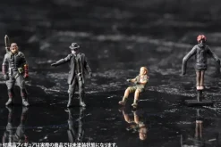 Plastic Models><noscript><img width=
