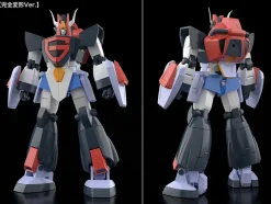 Plastic Models><noscript><img width=