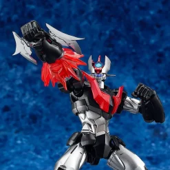 Plastic Models><noscript><img width=