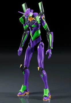 Plastic Models><noscript><img width=
