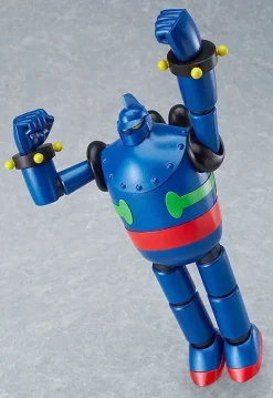 Plastic Models><noscript><img width=