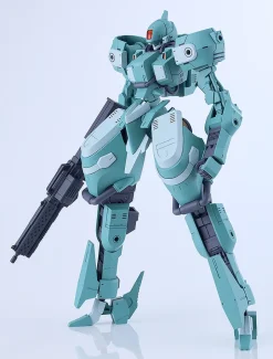 Plastic Models><noscript><img width=
