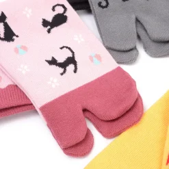 Nagomi Modern Japanese Cat Tabi Socks Sale