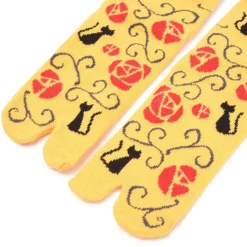 Nagomi Modern Japanese Cat Tabi Socks Sale
