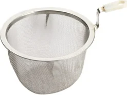 Mugs & Glasses>Nyanta Covered Tea Strainer Mug