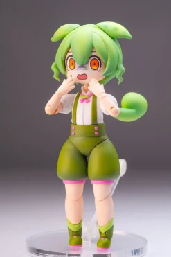 Plastic Models><noscript><img width=
