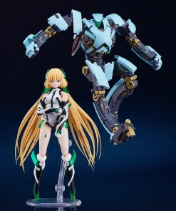Plastic Models><noscript><img width=