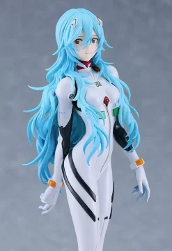 Plastic Models><noscript><img width=