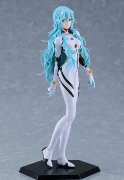 Plastic Models><noscript><img width=