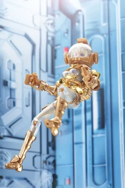 Plastic Models><noscript><img width=