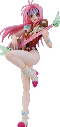 Plastic Models><noscript><img width=