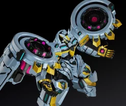 Plastic Models><noscript><img width=
