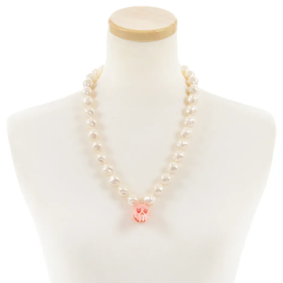 Q-pot. The Skull Fell in Love Pearl Necklace Online