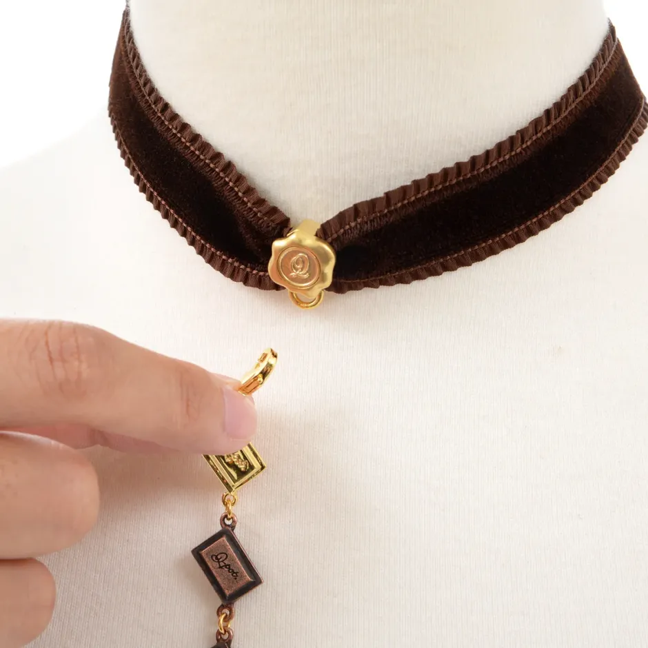 Jewelry & Hair Accessories>Q-pot. Velvet Ribbon Choker w/ 3-Piece Chocolate Charm Set