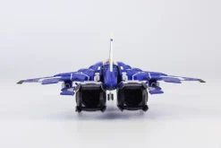 Plastic Models><noscript><img width=