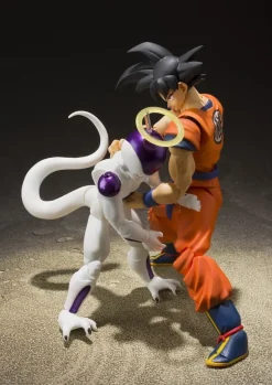 Action Figures><noscript><img width=