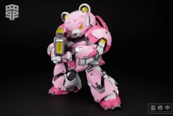 Plastic Models><noscript><img width=