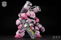 Plastic Models><noscript><img width=