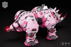 Plastic Models><noscript><img width=